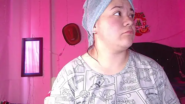 NikkiRous  online show from January 12, 2026, 2:44 pm