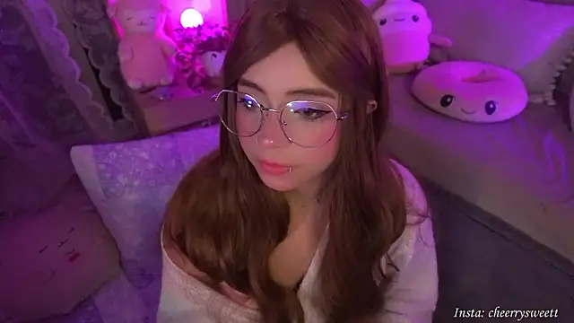 Cheerrysweett online show from February 5, 2026, 4:17 am