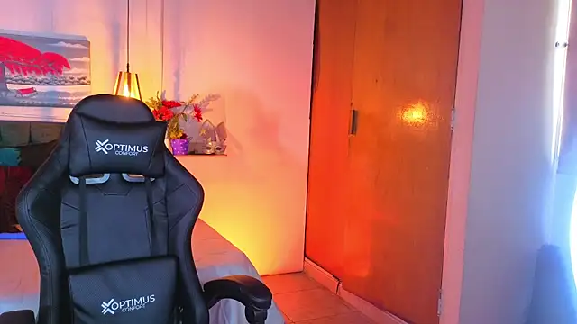 Dulce charlottee online show from February 28, 2026, 7:37 pm