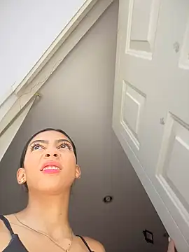 Ema azel online show from December 4, 2024, 1:42 pm