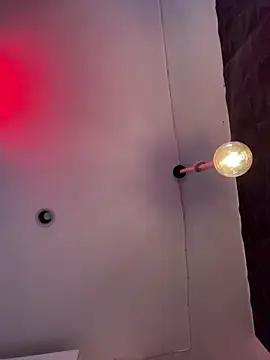 Ema azel online show from October 11, 2025, 1:31 pm