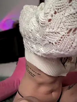 BrattyBae xo online show from November 30, 2025, 7:40 pm