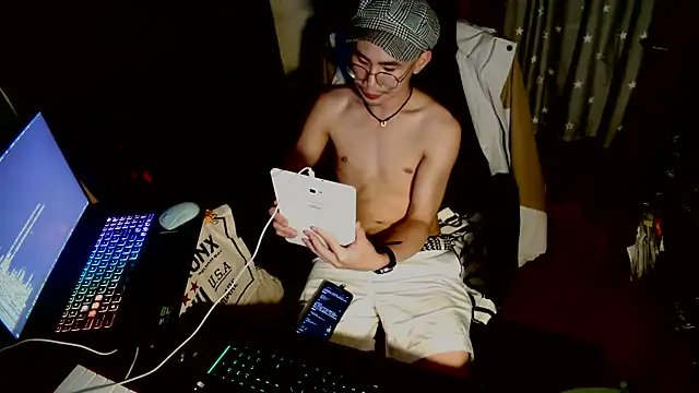 Moby Yik online show from May 12, 2026, 5:54 pm
