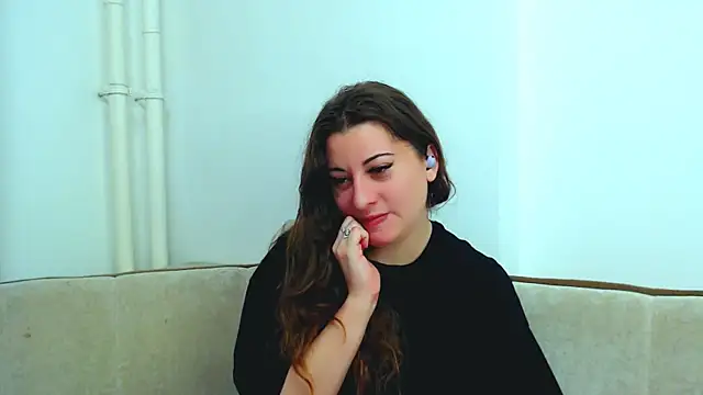 Helen Adams  online show from December 18, 2024, 4:53 am