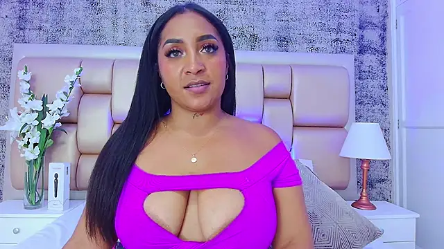 Snapshot of KateVenegas chatting on January 29, 2025, 11:46 pm KateVenegas online show from January 29, 2025, 11:46 pm