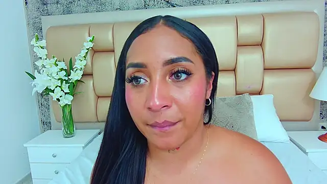 Snapshot of KateVenegas chatting on February 25, 2025, 11:00 pm KateVenegas online show from February 25, 2025, 11:00 pm