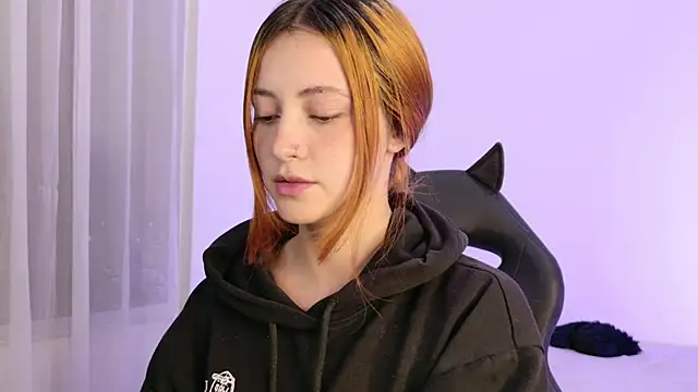 annie mora online show from April 8, 2026, 2:00 am