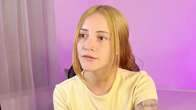 annie mora online show from April 14, 2026, 2:28 am