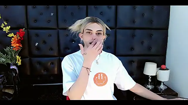 Daniela Pink  online show from February 22, 2026, 7:01 pm