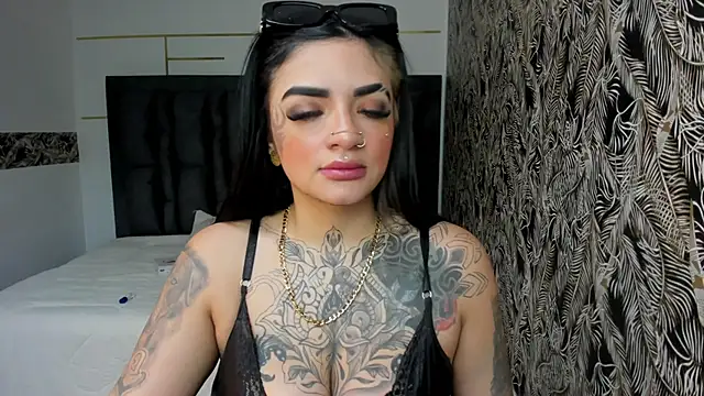 Anhell7 x online show from November 15, 2025, 7:32 pm