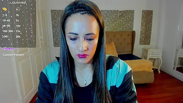 KimWessel  online show from December 26, 2024, 7:49 pm