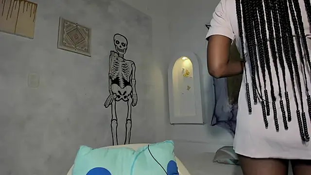 Tahira 21  online show from October 23, 2025, 7:23 pm