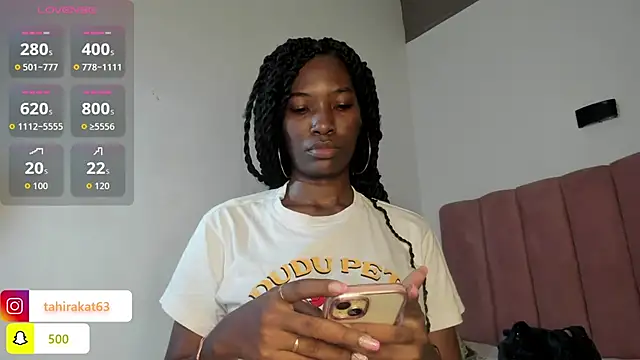 Snapshot of Tahira_21_ chatting on June 1, 2026, 6:09 pm Tahira 21 online show from June 1, 2026, 6:09 pm
