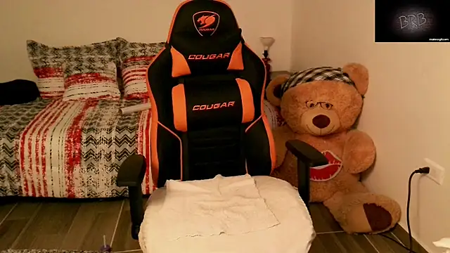 Snapshot of KRISTAL__JACKSON chatting on March 18, 2025, 8:58 am KRISTAL JACKSON online show from March 18, 2025, 8:58 am