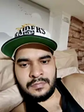 Snapshot of Magicman09@xh chatting on March 3, 2026, 6:41 am Magicman09xh online show from March 3, 2026, 6:41 am