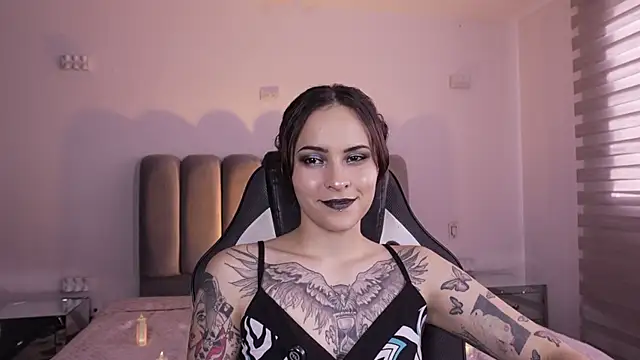 AnnyThompson  online show from January 16, 2026, 9:08 pm