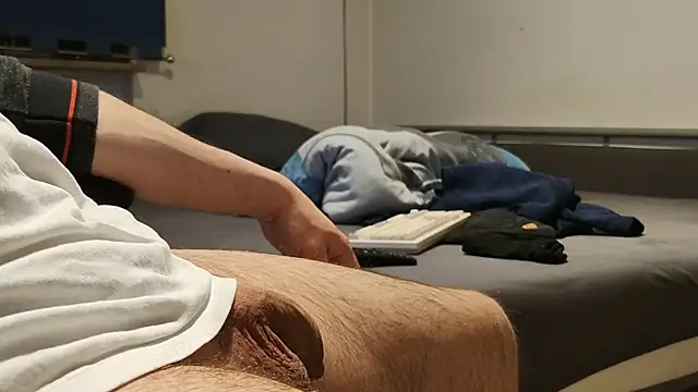 Alphapimmelchen online show from February 19, 2025, 6:43 pm