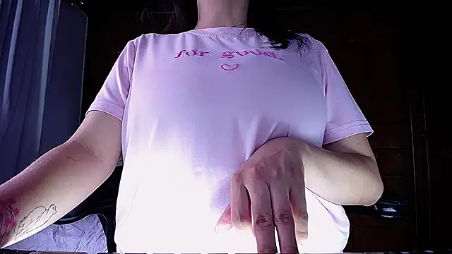 Maira B online show from November 15, 2025, 6:48 pm