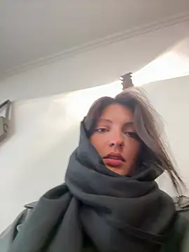 Snapshot of BabeRainbow chatting on February 5, 2025, 9:04 am BabeRainbow online show from February 5, 2025, 9:04 am