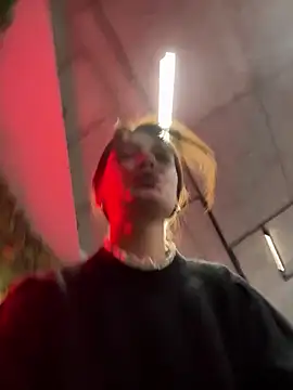 Snapshot of BabeRainbow chatting on February 26, 2025, 12:47 pm BabeRainbow online show from February 26, 2025, 12:47 pm