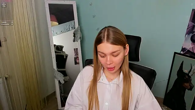 Molly sweetie online show from January 5, 2025, 9:59 am