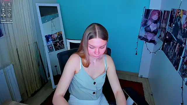 Molly sweetie online show from March 18, 2025, 10:03 am