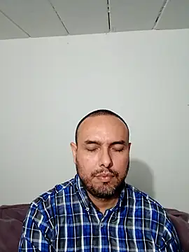 ElSunEagle online show from November 17, 2025, 4:51 am