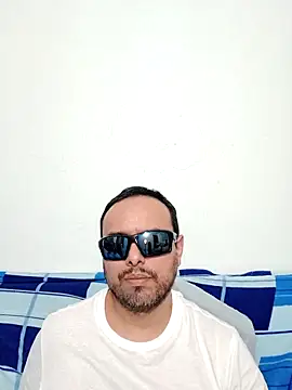 ElSunEagle online show from April 23, 2026, 2:46 am