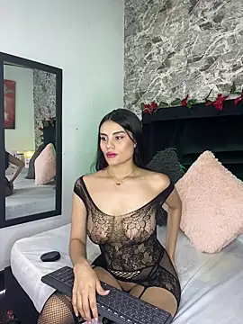 Maylin Garcia online show from February 7, 2025, 6:45 pm