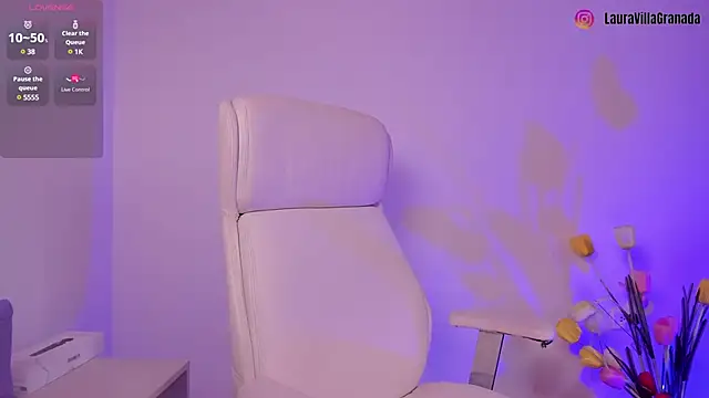 LouaneBourVip online show from December 16, 2024, 2:38 pm