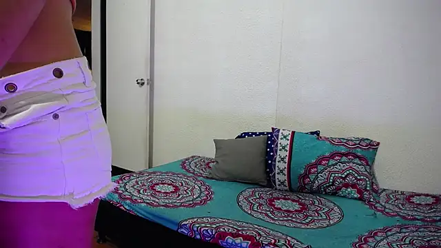  joanne and oliver  online show from February 12, 2026, 2:50 am