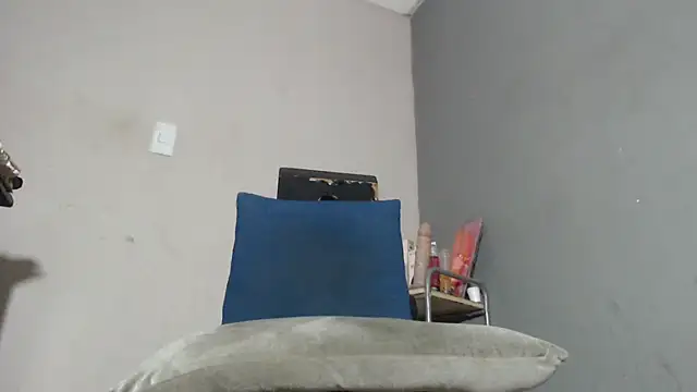 Amazing12inch online show from April 21, 2026, 2:51 am