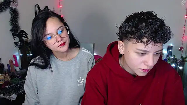 Snapshot of Antonella_Cruz02 chatting on December 14, 2024, 4:23 am Antonella Cruz02 online show from December 14, 2024, 4:23 am