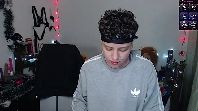 Snapshot of Antonella_Cruz02 chatting on December 15, 2024, 2:19 am Antonella Cruz02 online show from December 15, 2024, 2:19 am