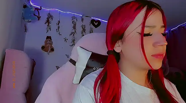 madisonx17 online show from January 22, 2025, 4:34 am