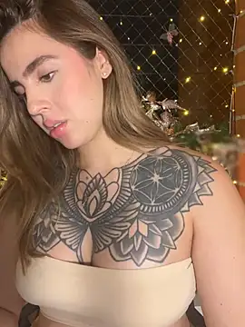 ValerieHilton online show from December 26, 2024, 11:24 pm