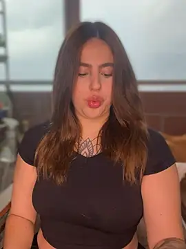 ValerieHilton online show from February 4, 2025, 10:13 pm