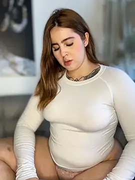 ValerieHilton online show from October 15, 2025, 10:21 pm