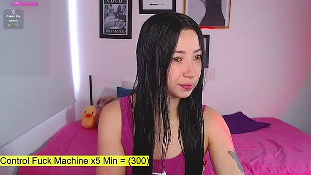 lilyy evanss online show from March 6, 2025, 7:32 pm