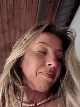 SonyaD  online show from February 27, 2025, 5:45 am