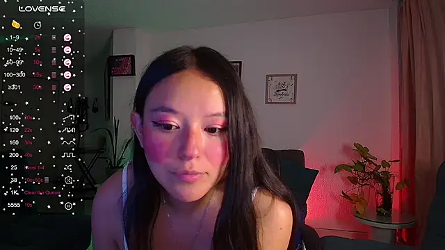 Snapshot of Lexie_Thompson10 chatting on March 10, 2025, 7:53 am Lexie Thompson10 online show from March 10, 2025, 7:53 am