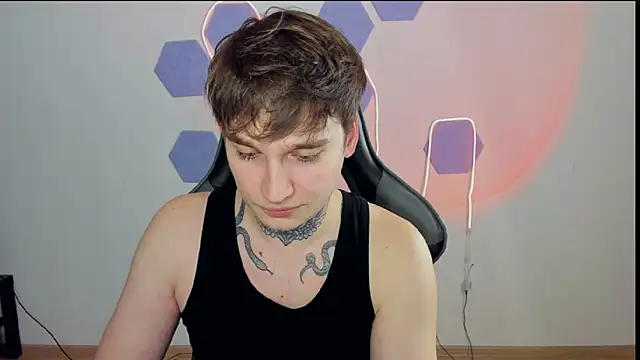 Chris Tyson online show from December 4, 2024, 12:03 pm