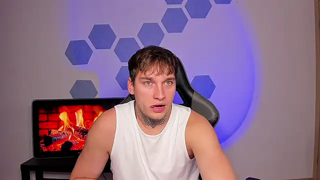 Chris Tyson online show from October 3, 2025, 12:46 pm