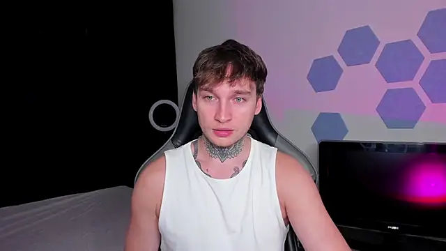 Chris Tyson online show from October 6, 2025, 10:18 pm