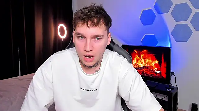 Chris Tyson online show from December 5, 2025, 7:28 am