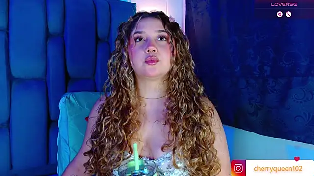 Cherryyquen online show from January 15, 2025, 6:51 pm