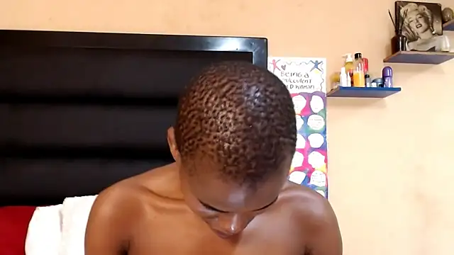 Snapshot of LongPussyLipsxx chatting on January 13, 2025, 8:47 am LongPussyLipsxx online show from January 13, 2025, 8:47 am