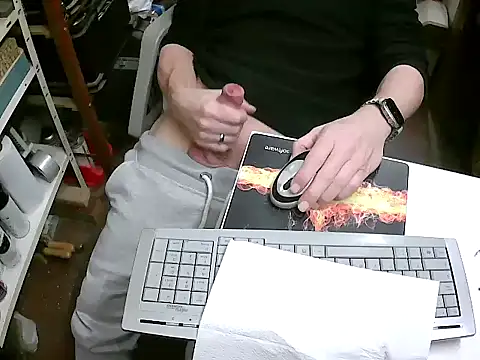 MF-Deutschland online show from February 23, 2025, 2:04 pm