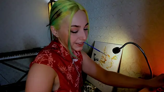 Snapshot of coraline_meow chatting on January 13, 2025, 6:27 am coraline meow online show from January 13, 2025, 6:27 am