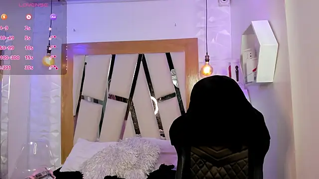 ary cooper  online show from September 18, 2025, 12:40 pm